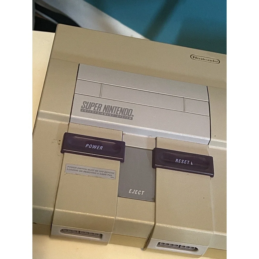 Super Nintendo SNES System Console With 1 OEM‎ Controller Authentic